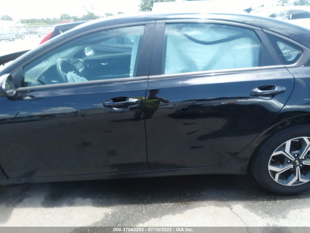 2019 KIA FORTE LXS VIN: 3KPF24AD9KE021808