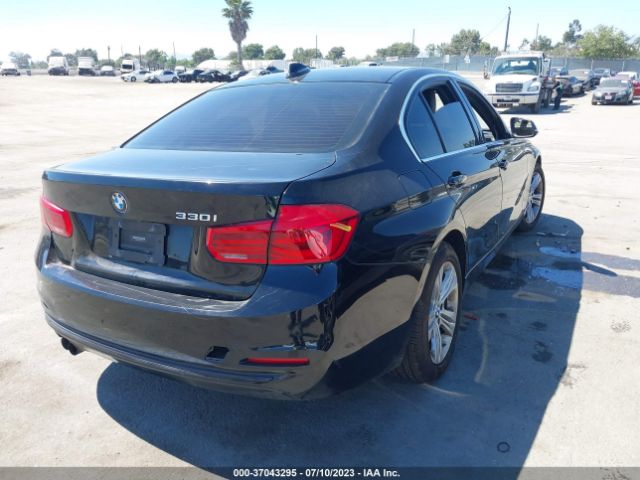WBA8B9C54HK675646 BMW 3 Series 330i