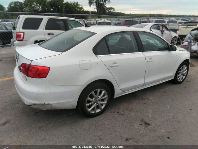 3VWD07AJ2EM317264 Volkswagen Jetta Sedan Se W/connectivity