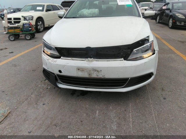 3VWD07AJ2EM317264 Volkswagen Jetta Sedan Se W/connectivity