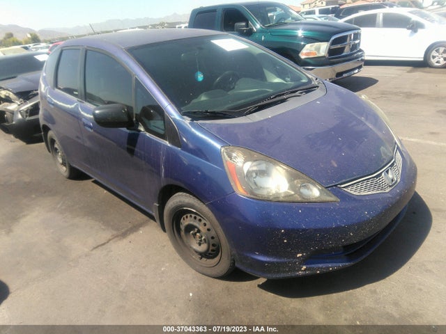 2011 HONDA FIT VIN: JHMGE8H34BC018868