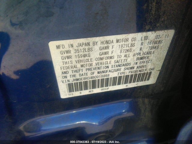 2011 HONDA FIT VIN: JHMGE8H34BC018868