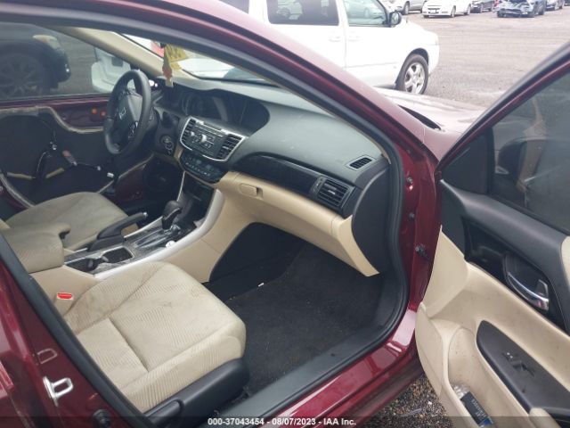 1HGCR2F38HA195739 Honda Accord Sedan Lx