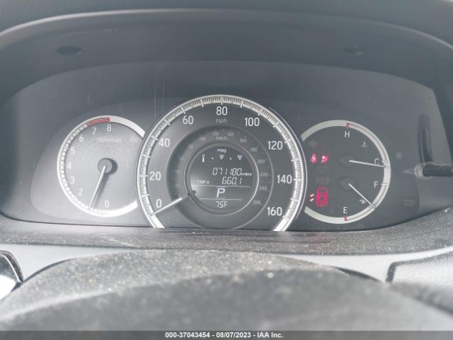 1HGCR2F38HA195739 Honda Accord Sedan Lx