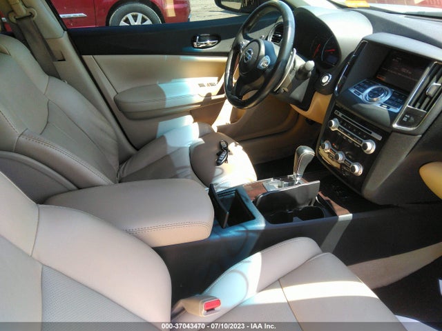 37043470 :رقم المزاد ، 1N4AA5AP3CC840163 vin ، 2012 Nissan Maxima 3.5 Sv W/premium Pkg مزاد بيع
