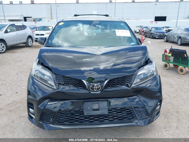 Toyota SIENNA SE 2018 5TDXZ3DC7JS963986 Image 12