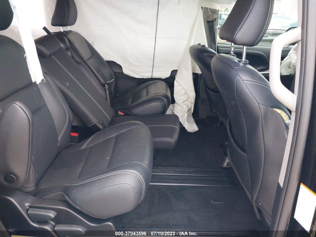 Toyota SIENNA SE 2018 5TDXZ3DC7JS963986 Image 8
