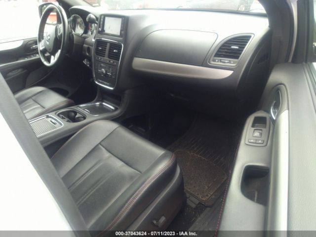2C4RDGEG3JR345301 Dodge Grand Caravan Gt