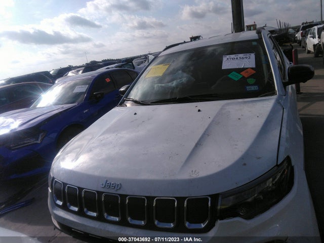 2022 JEEP COMPASS LATITUDE LUX 4X4 VIN: 3C4NJDFBXNT191892