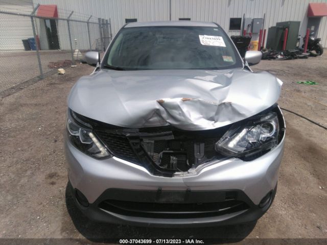 JN1BJ1CP3JW151081 Nissan Rogue Sport S