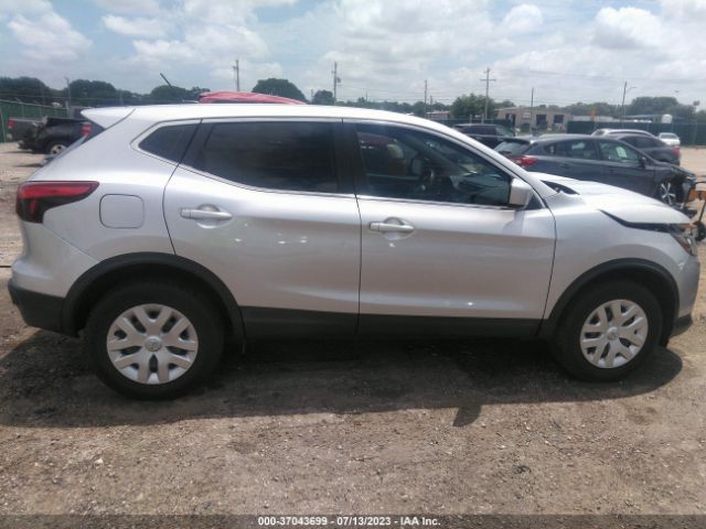 JN1BJ1CP3JW151081 Nissan Rogue Sport S