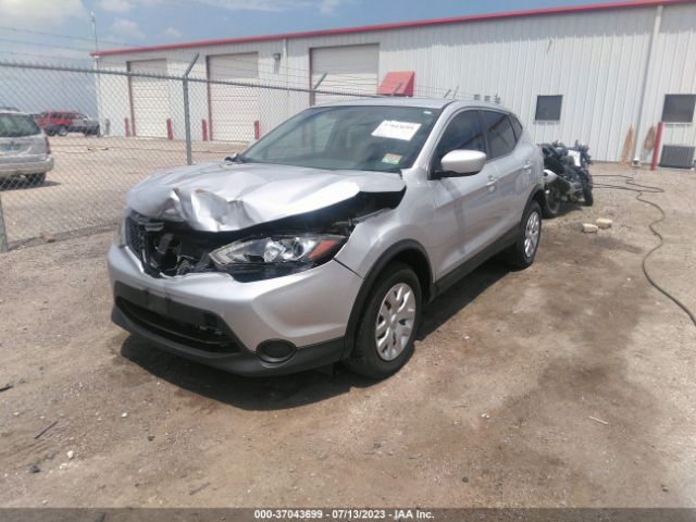 JN1BJ1CP3JW151081 Nissan Rogue Sport S