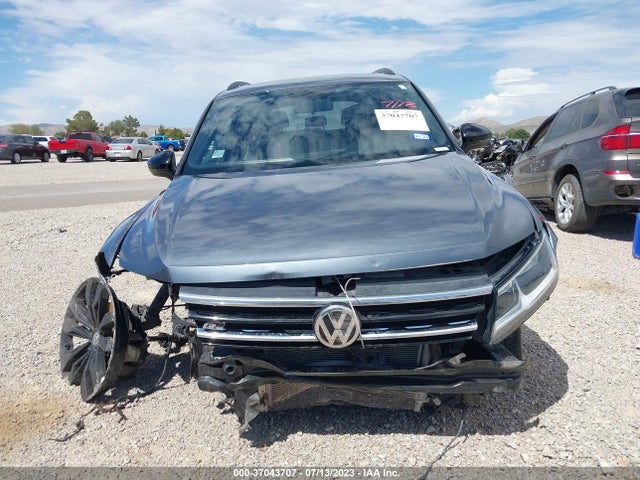 3VV2B7AX8LM107081 Volkswagen Tiguan Se/sel/se R-line Black