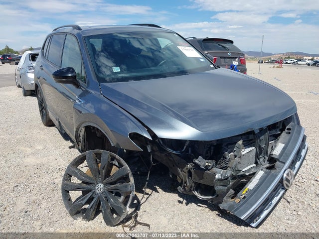 3VV2B7AX8LM107081 Volkswagen Tiguan Se/sel/se R-line Black