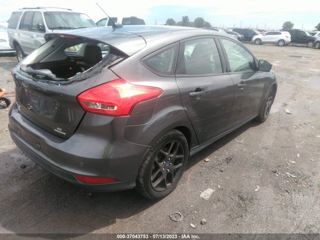 1FADP3K20GL407246 Ford FOCUS SE