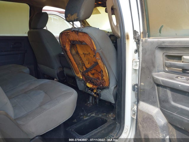 2015 RAM 2500 TRADESMAN VIN: 3C6UR5CL2FG552430