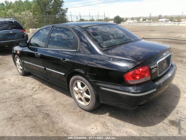 2005 HYUNDAI SONATA LX/GLS VIN: KMHWF35H55A205819