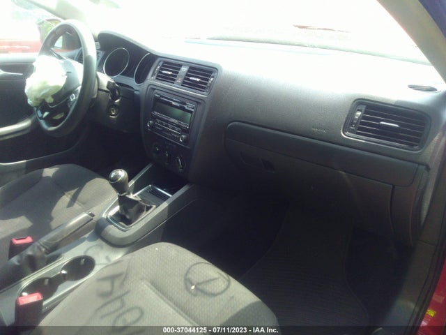 3VW1K7AJ5FM419740 Volkswagen Jetta Sedan 2.0l S