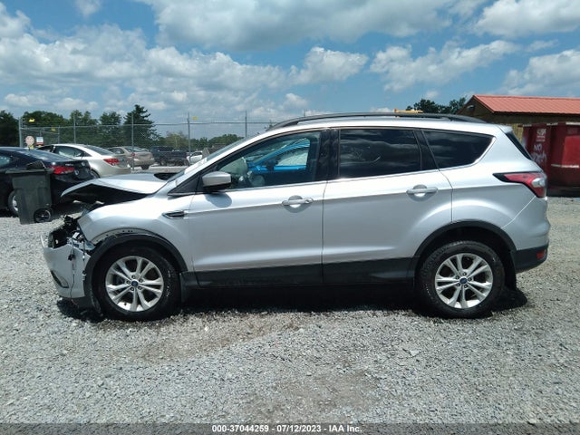 2018 FORD ESCAPE SE VIN: 1FMCU9GD4JUD27666