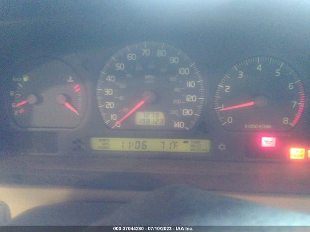 2000 VOLVO S70 VIN: YV1LS61J1Y2664139