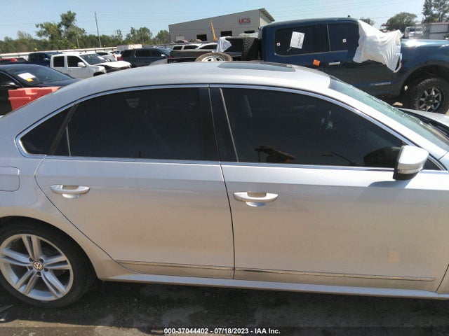 1VWBN7A3XEC001459 Volkswagen Passat Tdi Se W/sunroof & Nav