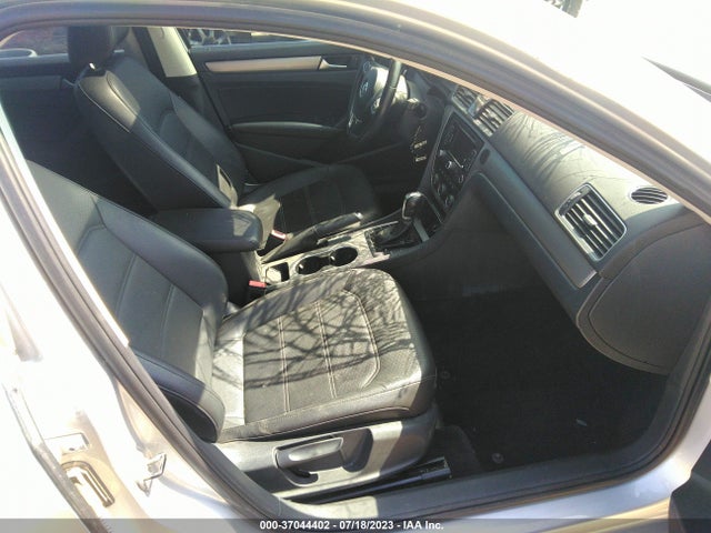 1VWBN7A3XEC001459 Volkswagen Passat Tdi Se W/sunroof & Nav