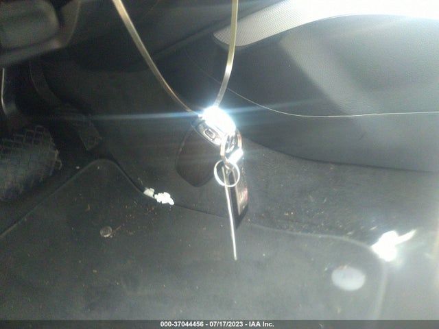 WAUFFAFL8GA010535 Audi A4 Premium Plus