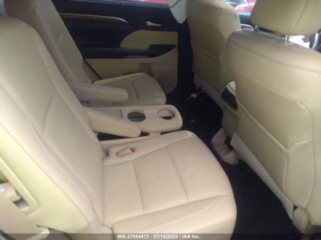 Toyota Highlander Limited 2017 5TDYZRFH4HS231700 Image 8