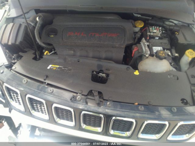 3C4NJCBBXKT851490 Jeep Compass Latitude