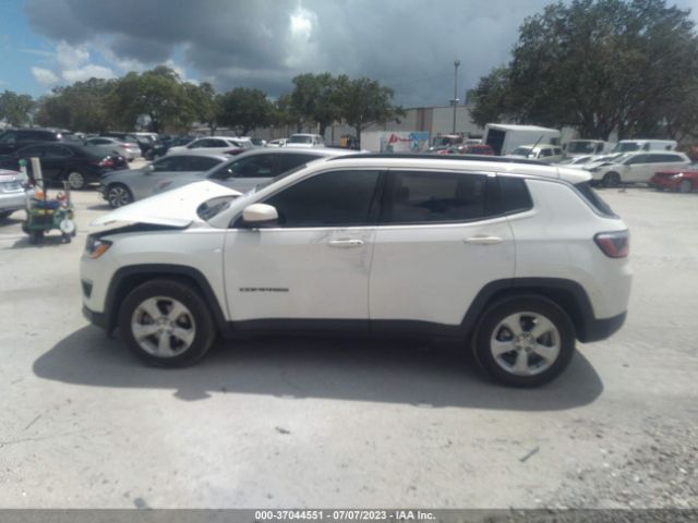 3C4NJCBBXKT851490 Jeep Compass Latitude