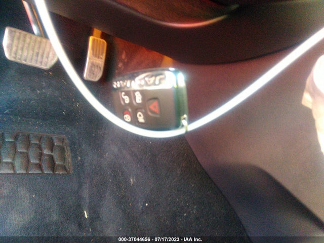 2019 JAGUAR XF SAJBD4FX3KCY79313 Photo 10