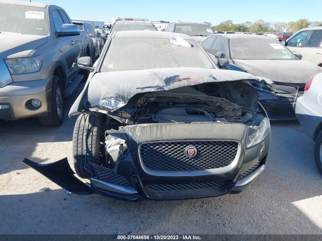 2019 JAGUAR XF SAJBD4FX3KCY79313 Photo 5