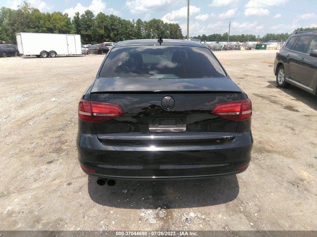 3VWL17AJXHM277321 Volkswagen Jetta 1.8t Sel