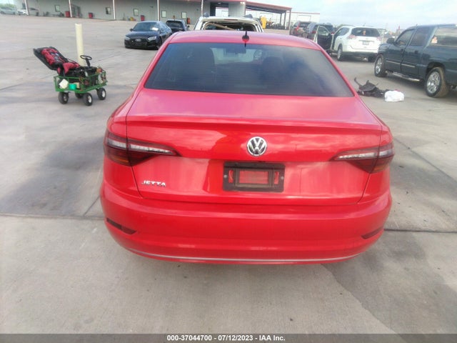 3VWCB7BU8KM173083 Volkswagen Jetta S/se/r-line
