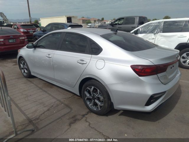 3KPF24AD1KE120087 KIA Forte Lxs