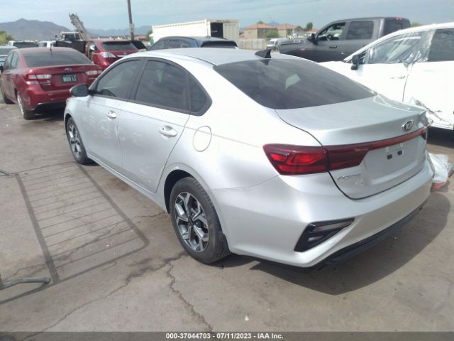 3KPF24AD1KE120087 KIA Forte Lxs