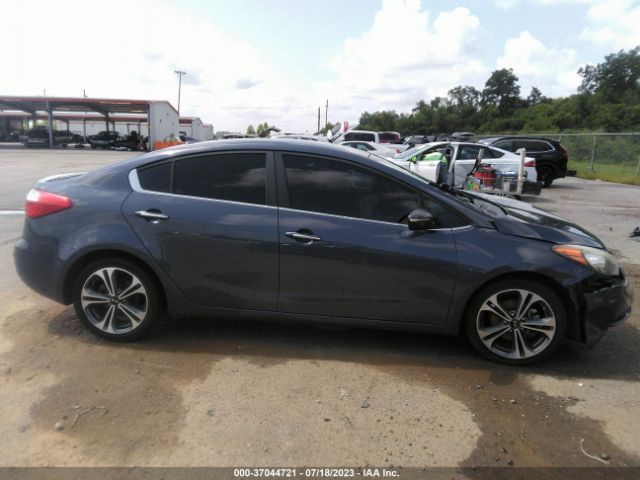 KNAFX4A86F5390306 KIA FORTE EX