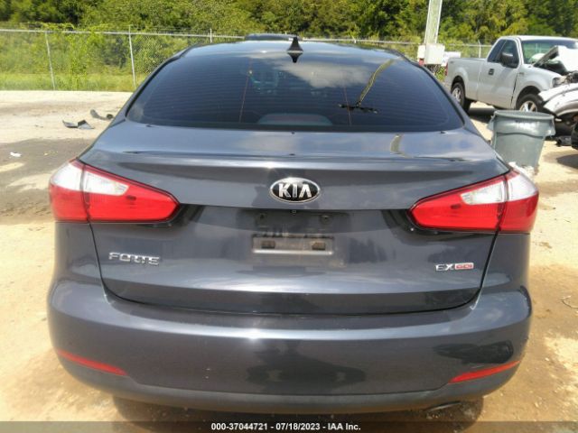 KNAFX4A86F5390306 KIA FORTE EX