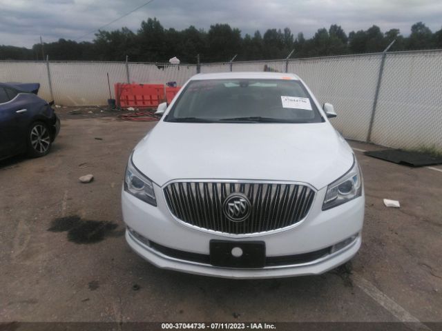 1G4GB5G39GF102714 Buick Lacrosse Leather