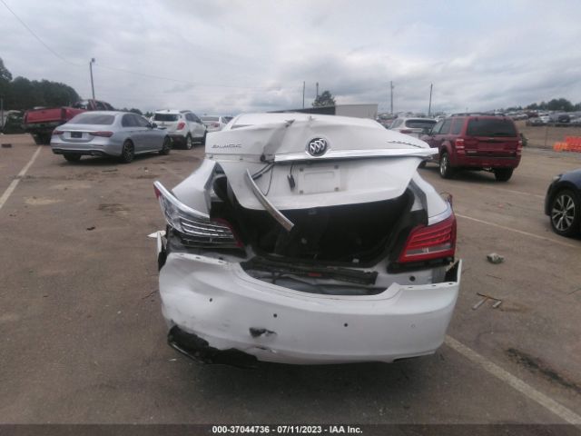 1G4GB5G39GF102714 Buick Lacrosse Leather