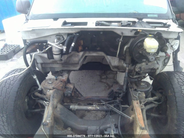 2005 CHEVROLET SILVERADO 1500 WORK TRUCK VIN: 1GCEC14X95Z142070