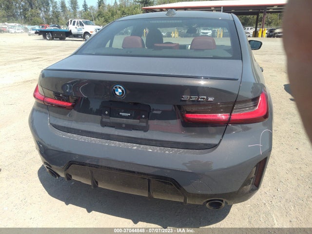 BMW 3 Series 330e 2023 аукцион фото