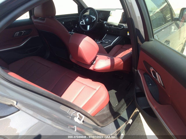 BMW 3 Series 330e 2023 аукцион фото