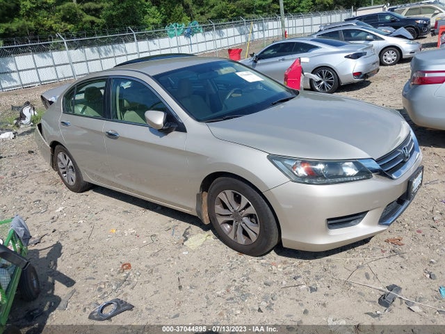 2015 1HGCR2F39FA081021 main image