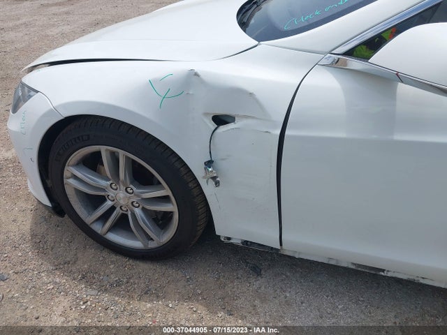 Tesla Model S 70d 2015 5YJSA1S27FF085357 Image 6