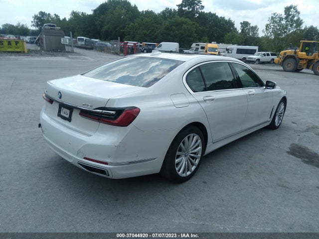 2022 BMW 7 Series, VIN: WBA7T4C06NCH76695
