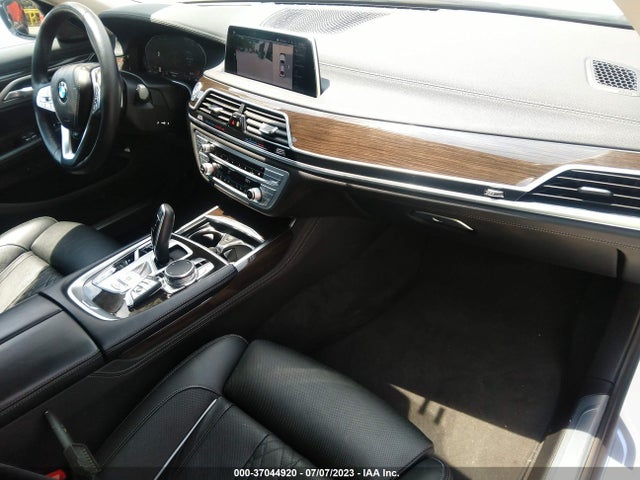 2022 BMW 7 Series, VIN: WBA7T4C06NCH76695