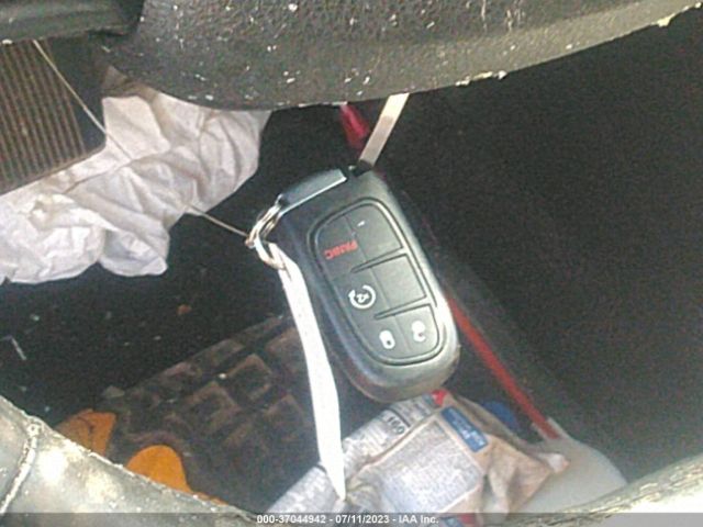 1C4PJMDB2HW608013 Jeep Cherokee Limited