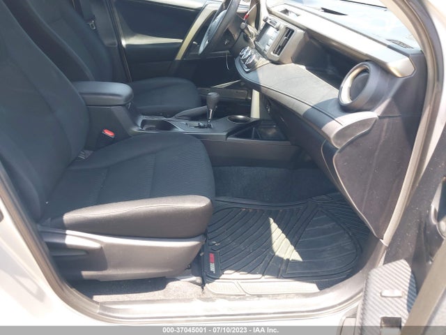 Toyota RAV4 LE 2015 2T3BFREV0FW303834 Image 11