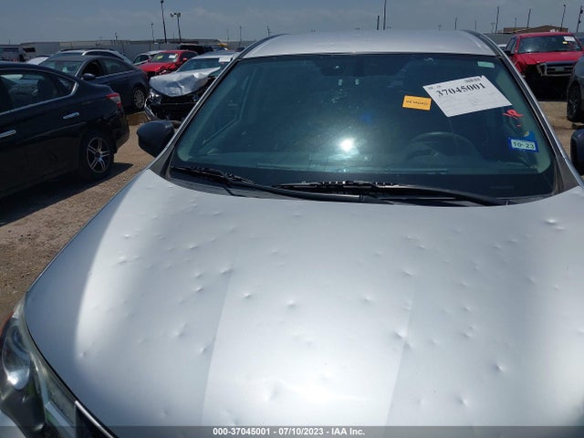 Toyota RAV4 LE 2015 2T3BFREV0FW303834 Image 12